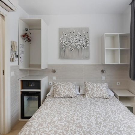 ברצלונה Hostal House מראה חיצוני תמונה