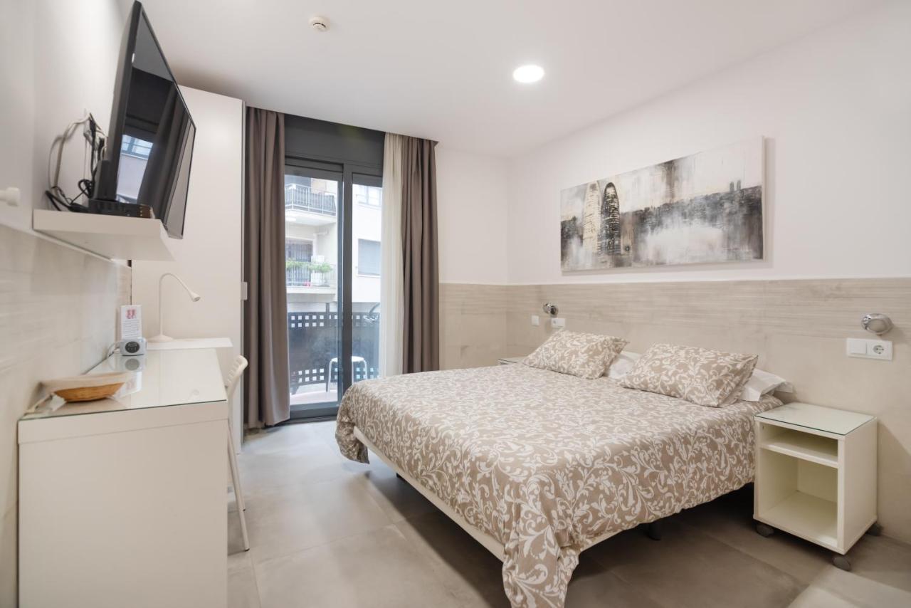 ברצלונה Hostal House מראה חיצוני תמונה