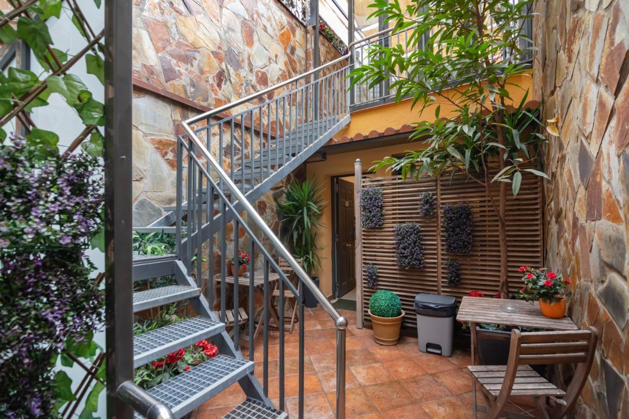 ברצלונה Hostal House מראה חיצוני תמונה