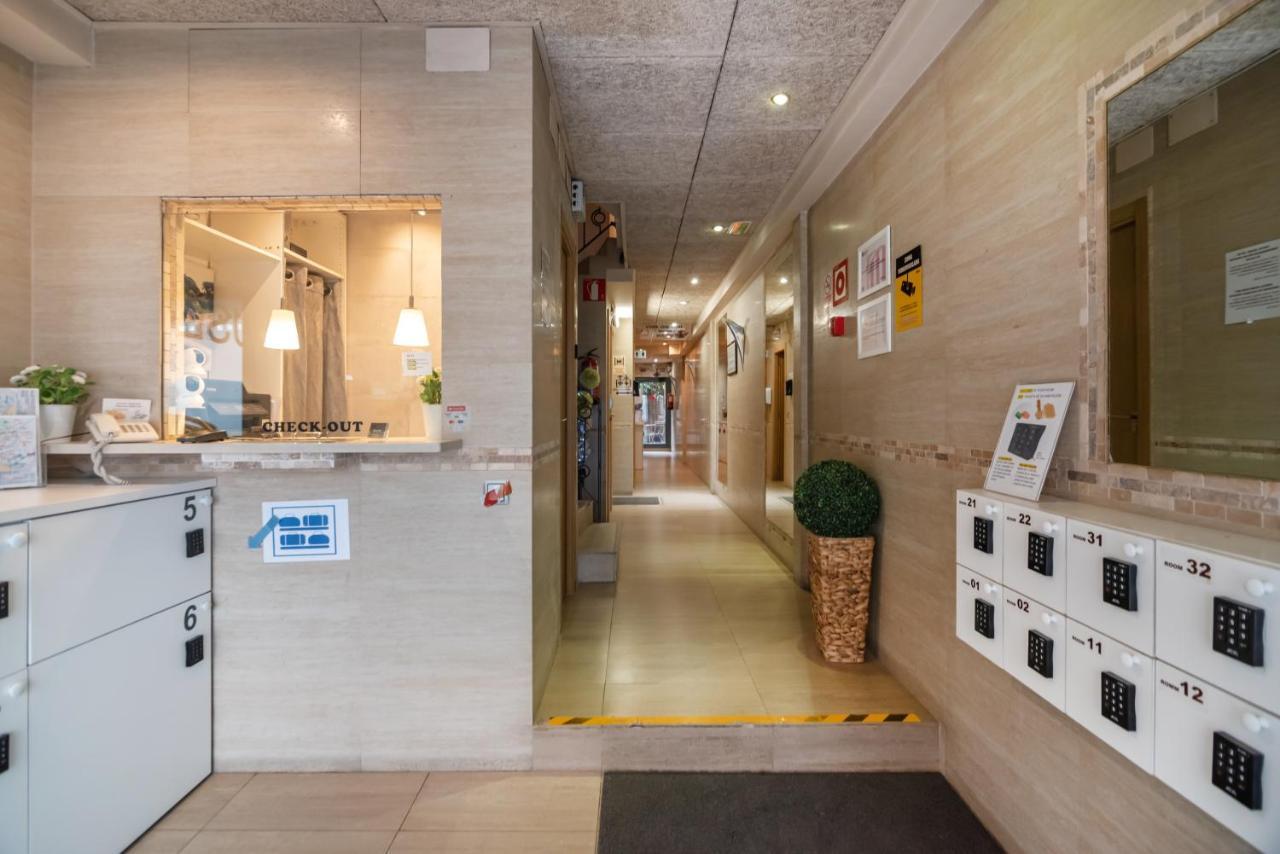 ברצלונה Hostal House מראה חיצוני תמונה