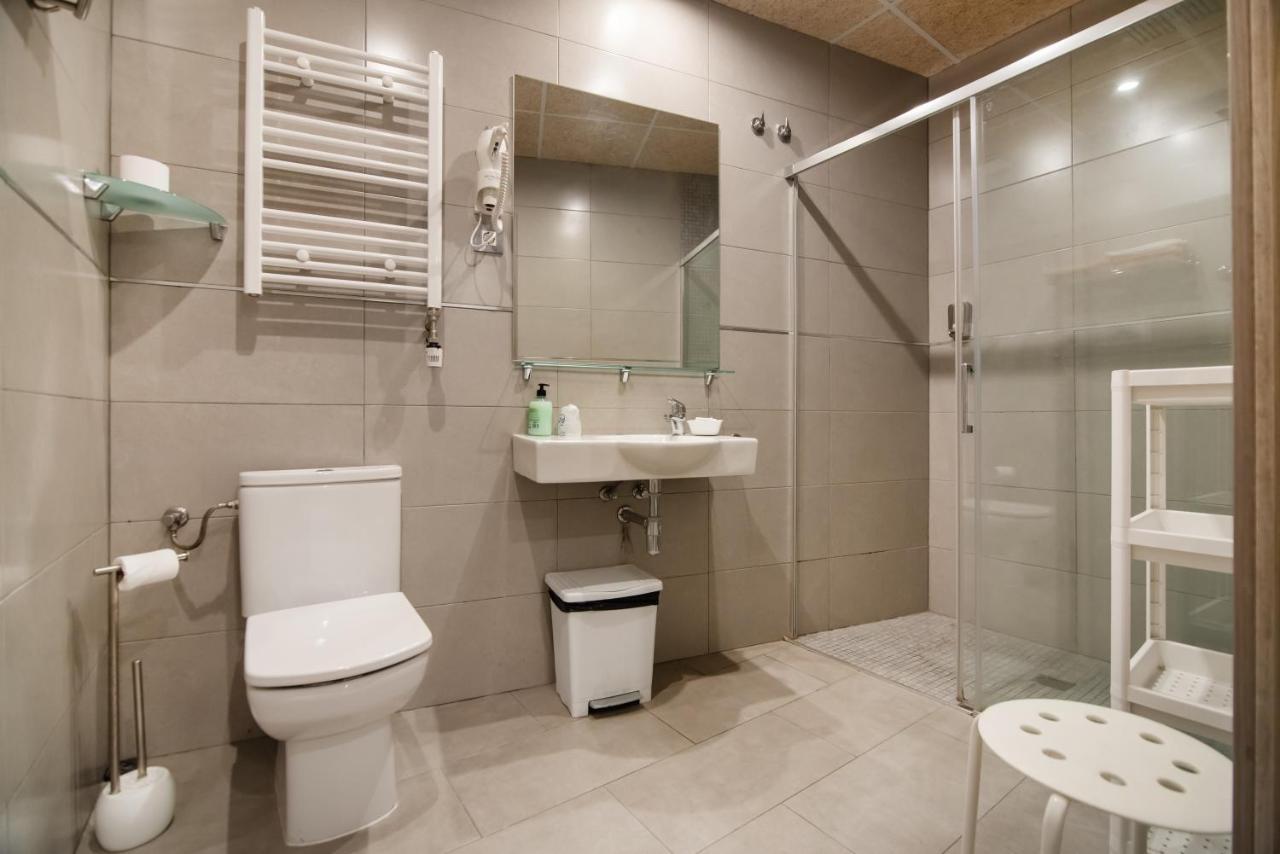 ברצלונה Hostal House מראה חיצוני תמונה