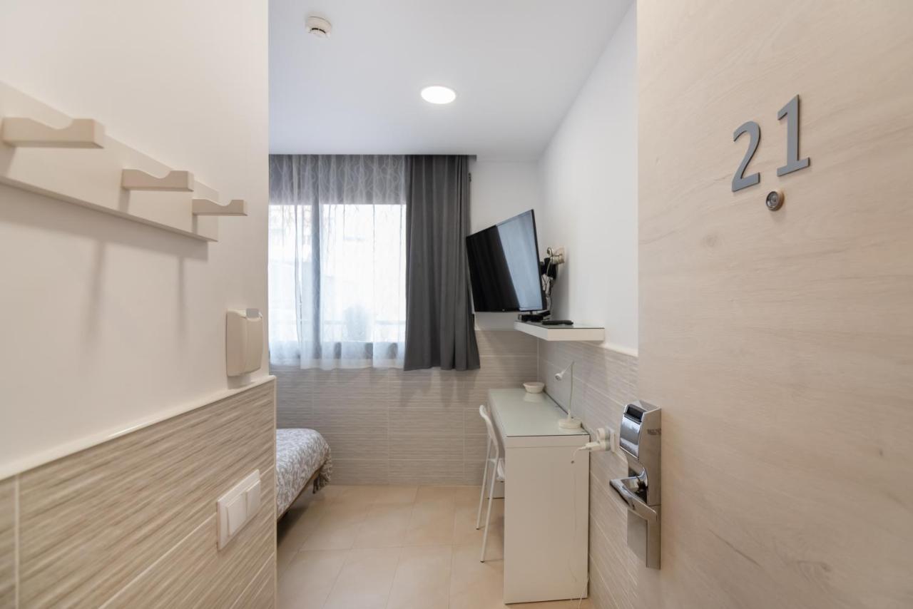 ברצלונה Hostal House מראה חיצוני תמונה