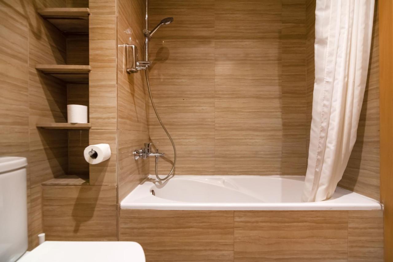 ברצלונה Hostal House מראה חיצוני תמונה