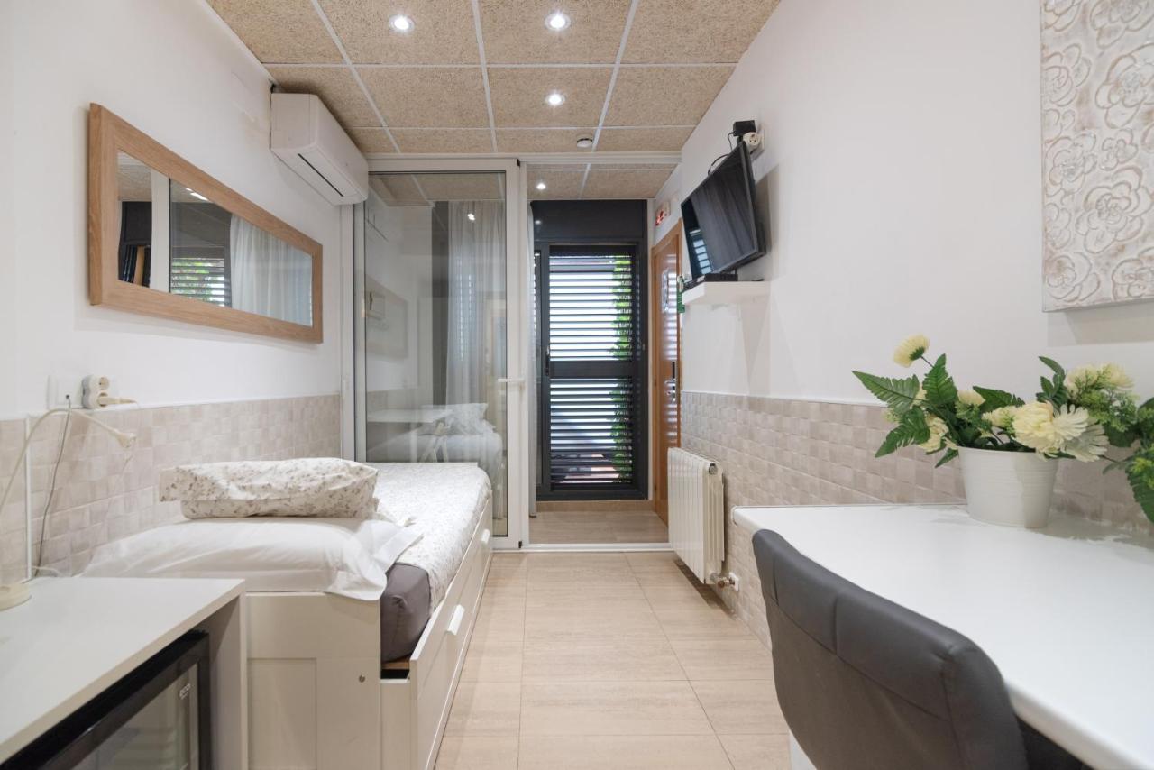ברצלונה Hostal House מראה חיצוני תמונה