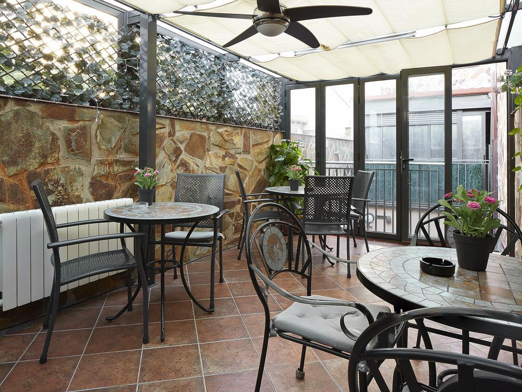 ברצלונה Hostal House מראה חיצוני תמונה
